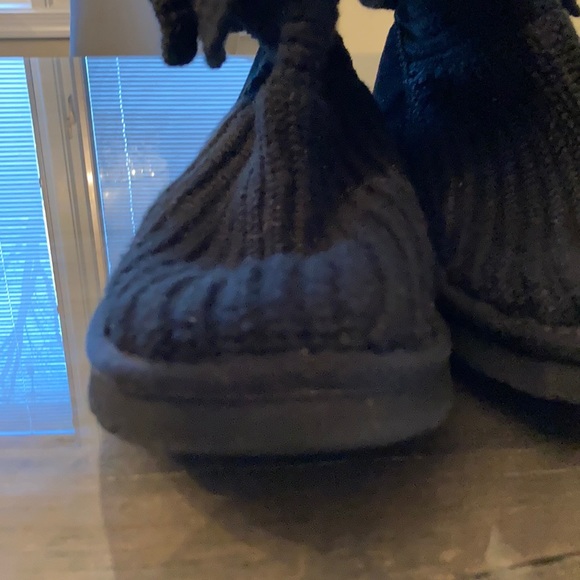 UGG Black Classic Cardy Boot - Fantastic condition - Picture 6 of 12